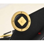 2024年秋冬1月4日人気新品入荷フェンデ バッグqb工場18x10x4cm