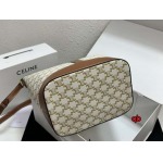 2024年秋冬1月4日人気新品入荷CELINE バッグqb工場33x27x18cm