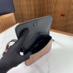 2024年原版復刻新作入荷 プラダ バッグ puy工場 size:18*12.5*2.5cm