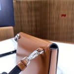 2024年原版復刻新作入荷 プラダ バッグ puy工場 size:18*12.5*2.5cm