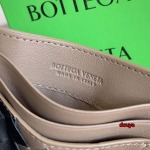 2024年原版復刻新作入荷 Bottega Veneta カードパック dy工場