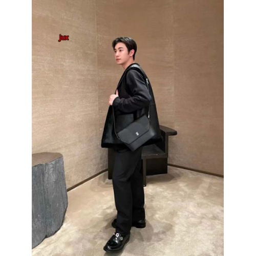 2024年3月19日早春新作入荷バーバリーバッグ メンズ jux工場29 x 8.5 x 17.5cm