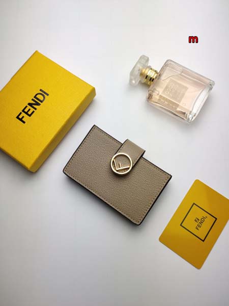 2024年3月25日人気新作入荷フェンディカードバッグM工場