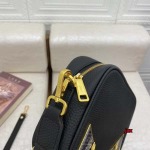 2024年3月18日早春新作入荷FENDIバッグを斜めにまたぐ jux工場24-16-7