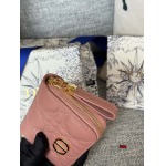 2024年3月26日人気新作入荷ディオール小銭入れ 財布 M工場