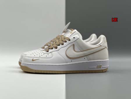 2024年人気新作入荷 NIKE スニーカー LIE工場36...