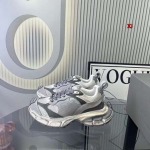 2024年4月29日原版復刻新作入荷 Balenciaga スニーカー XJ工場35-45