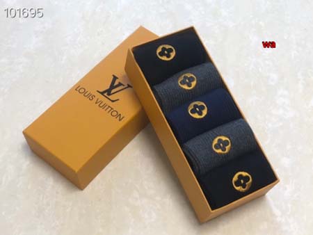 2024年新品人気ルイヴィトン靴下一箱5足セット