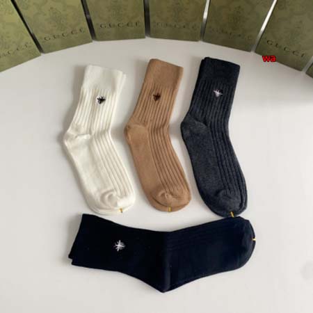 2024年新品人気ディオール 靴下一箱4足セット