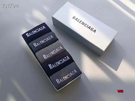 2024年新品人気バレンシアガ靴下一箱5足セット