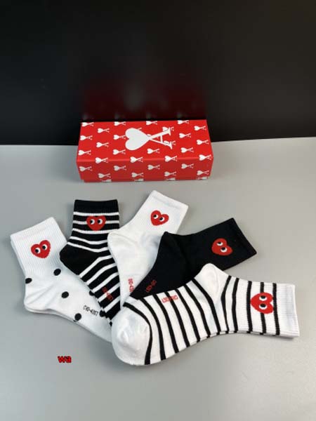 2024年新品人気AMI靴下一箱5足セット