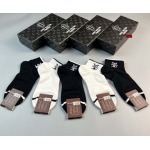 2024年新品人気ルイヴィトン 靴下一箱5足セット