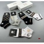 2024年新品人気ヴェルサーチ靴下一箱5足セット