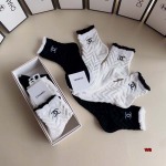 2024年新品人気シャネル靴下一箱5足セット