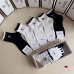 2024年新品人気シャネル靴下一箱5足セット