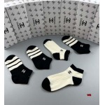 2024年新品人気シャネル靴下一箱5足セット