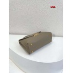 2024年5月29日人気新作入荷CELINE ブランドバッグ sail工場25.5x18.5x10