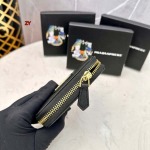 2024年5月31日人気新作入荷プラダ 財布 yue工場