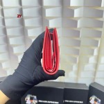 2024年5月31日人気新作入荷プラダ 財布 yue工場