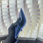 2024年5月31日人気新作入荷プラダ 財布 yue工場