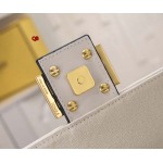 2024年6月5日人気新作入荷FENDIバッグqb工場28/6.5/13.5cm