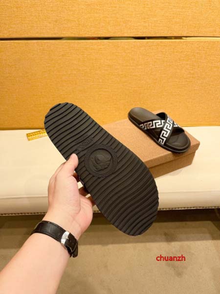 2024年7月2日新品入荷ヴェルサーチスリッパ   chuanzh工場