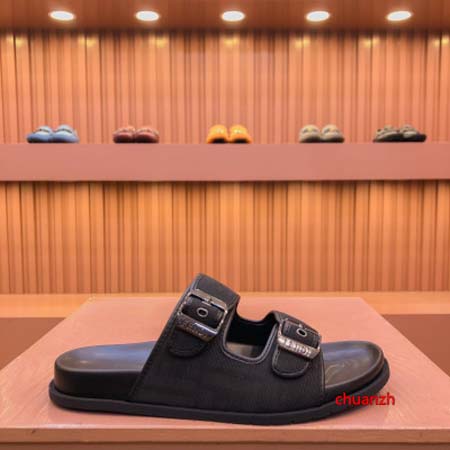 2024年7月3日新品入荷 FENDI スリッパ chuanzh工場