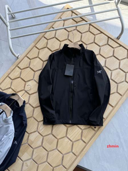 2024年7月25日新品入荷ARCTERYX  コート zhmin工場