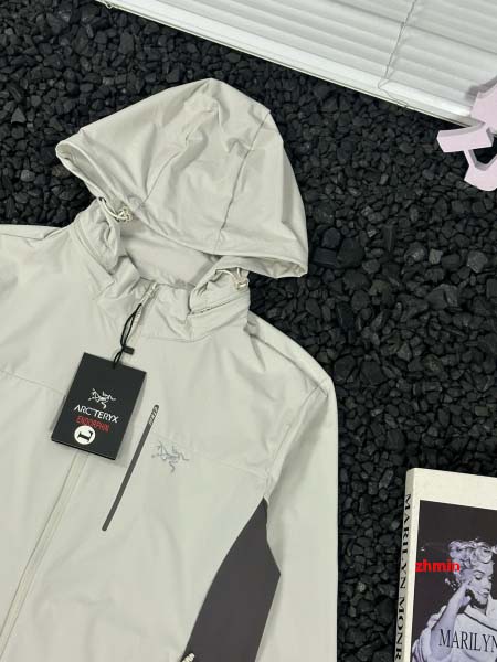 2024年7月25日新品入荷ARCTERYX 突撃衣 zhmin工場