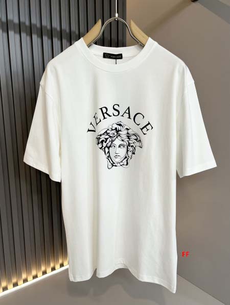 2024年7月30日新品入荷ヴェルサーチ半袖 Tシャツ FF工場