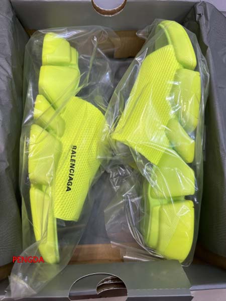 2024年7月1日高品質新品入荷 バレンシアガ スリッパ  pengda工場 35-46