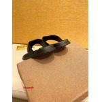 2024年7月2日新品入荷ヴェルサーチスリッパ   chuanzh工場