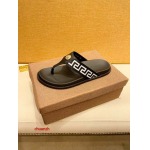 2024年7月2日新品入荷ヴェルサーチスリッパ   chuanzh工場