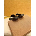 2024年7月2日新品入荷ヴェルサーチスリッパ   chuanzh工場