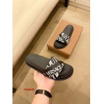 2024年7月2日新品入荷ヴェルサーチスリッパ   chuanzh工場