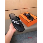 2024年7月2日新品入荷ヴェルサーチスリッパ   chuanzh工場