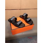 2024年7月2日新品入荷ヴェルサーチスリッパ   chuanzh工場