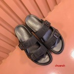 2024年7月3日新品入荷 FENDI スリッパ chuanzh工場