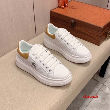 2024年7月3日新品入荷バーバリー  スニーカー chua...