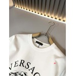 2024年7月30日新品入荷ヴェルサーチ半袖 Tシャツ FF工場