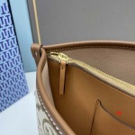 2024年8月1日新品入荷 TORY BURCH ブランドバッグ XX工場SIZE:35-28-14