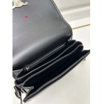 2024年8月1日新品入荷CELINE バッグ XX工場 SIZE:22*20*5cm