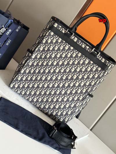 2024年高品質早秋新作入荷 ディオールブランドバッグ wp工場size:30 x 42 x 14.5