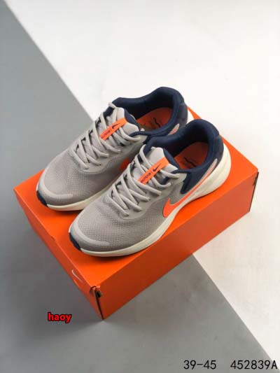 2024年8月28日秋冬新品入荷 NIKE スニーカー haoy工場