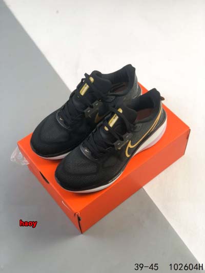 2024年8月28日秋冬新品入荷 NIKE スニーカー haoy工場