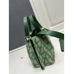 2024年8月2日新品入荷VALENTINO バッグ XX工場 SIZE:25x18x12cm