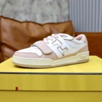 2024年8月26日秋冬新品入荷エルメス  ブランドスニーカー 3工場