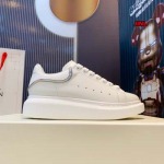 2024年8月30日秋冬原版復刻新品入荷AIexander McQueen スニーカー jinl工場35-45