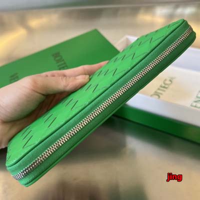 2024年原版復刻新品入荷ボッテガヴェネタ牛革を編む 財布 JING工場 SIZE:19x10x2