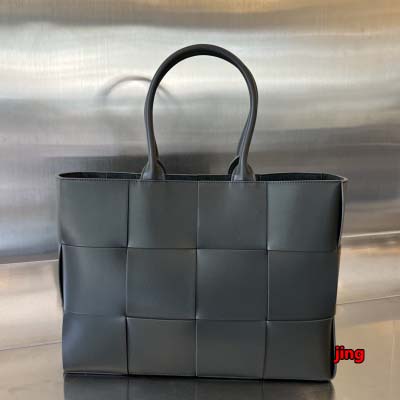 2024年原版復刻新品入荷ボッテガヴェネタ バッグ JING工場 SIZE:37*27*9cm